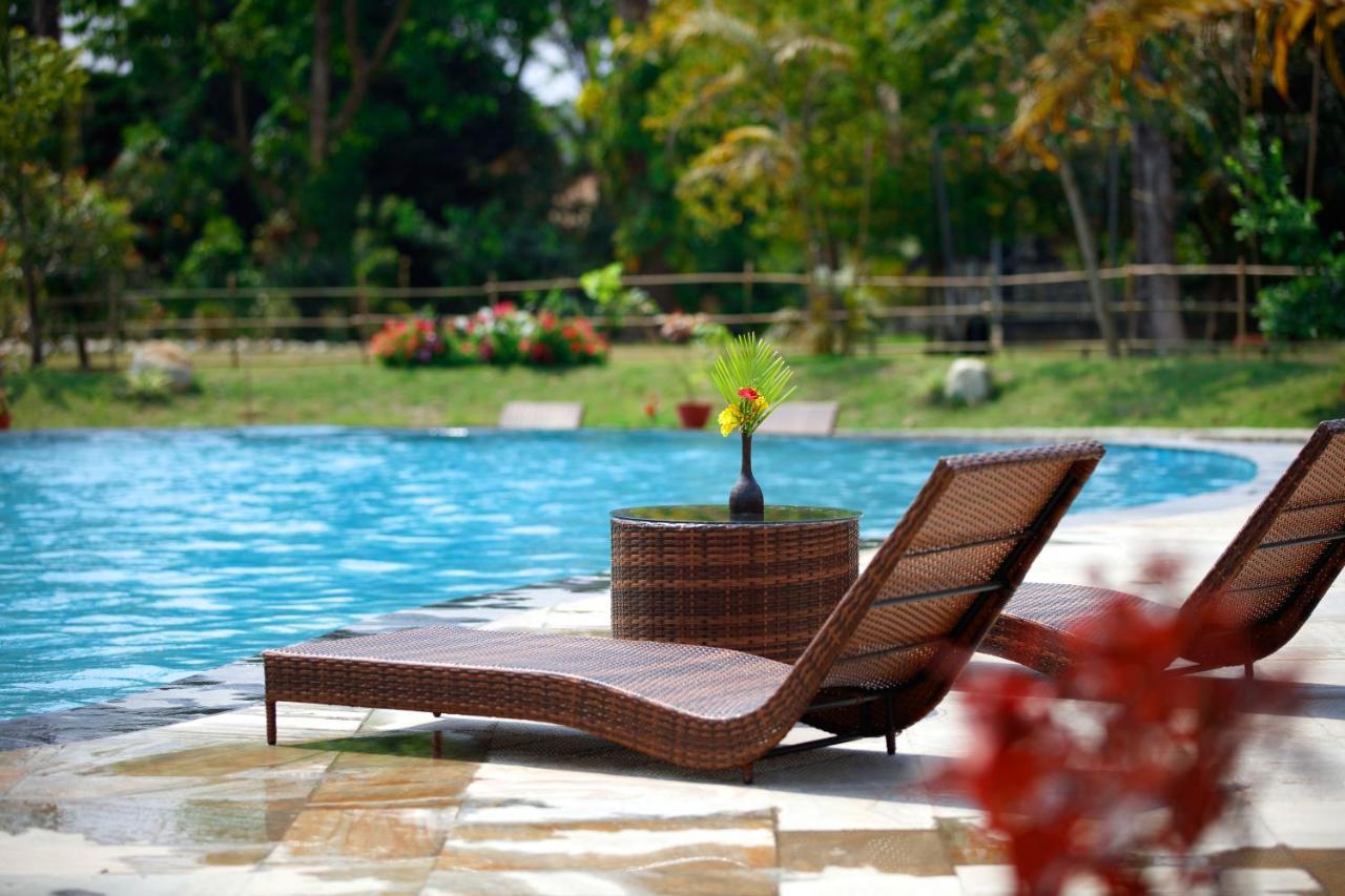 Jungle Villa Resort - Near Chitwan National Park Εξωτερικό φωτογραφία