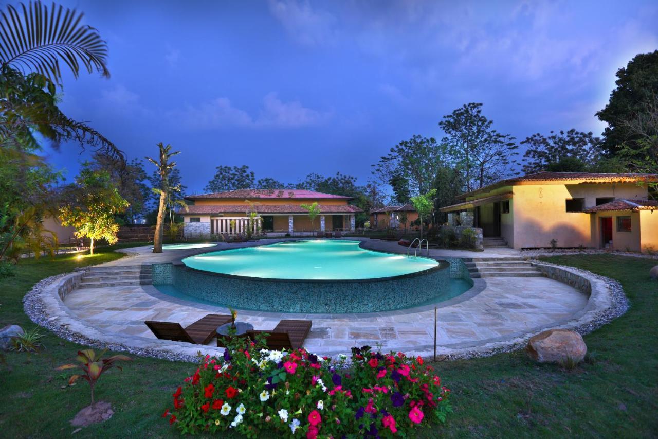 Jungle Villa Resort - Near Chitwan National Park Εξωτερικό φωτογραφία